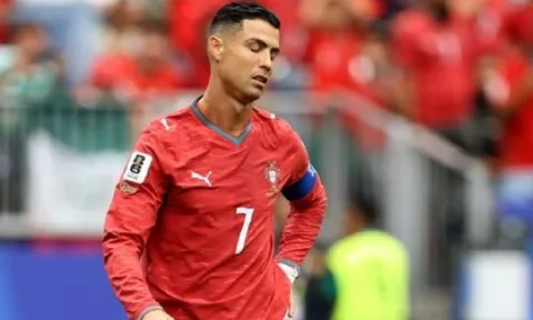 Ronaldo liệu có xứng đáng với suất đá chính ở tuyển Bồ Đào Nha?