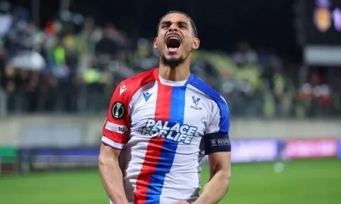 Chelsea nhắm mua Lacroix, rao bán Fernandez