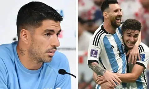 Luis Suarez ngả mũ trước Messi