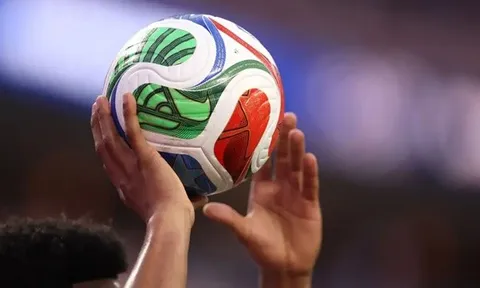 Joe Hart chỉ trích quả bóng World Cup 2026 gây họa cho thủ môn