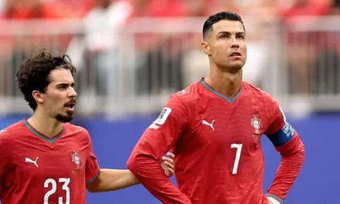 Bị chỉ trích, Owen tin Ronaldo nã hat-trick vào lưới Uzbekistan