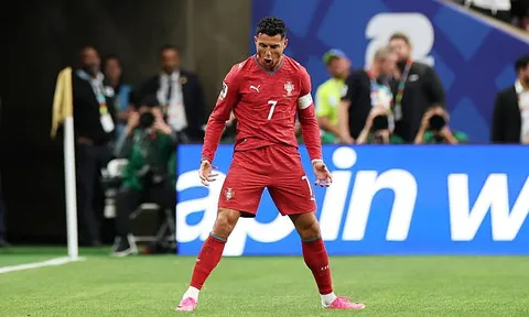 Chấm điểm Bồ Đào Nha: Show diễn của Ronaldo và Nuno Mendes