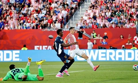 Bài tẩy Budimir giúp Croatia tiễn Panama về nước