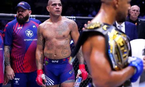 Alexander Volkanovski bênh vực Alex Pereira: Những đòn đánh của Ciryl Gane tác động trực tiếp lên não