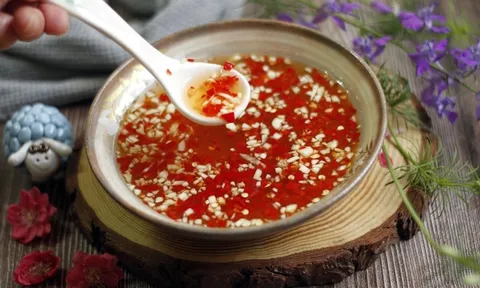 Cách pha nước chấm mắm tỏi ớt nổi đẹp mắt