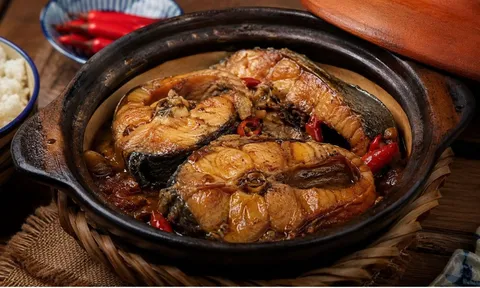  Vì sao cá kho để qua đêm lại ngon hơn? Bí mật nằm ở 5 thay đổi ít ai để ý