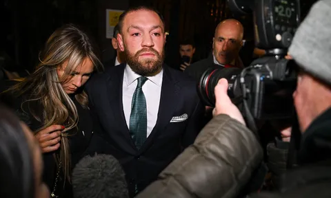 Conor McGregor đối diện với những bê bối ngoài lồng bát giác: 'Sự nổi tiếng luôn giăng sẵn cạm bẫy'