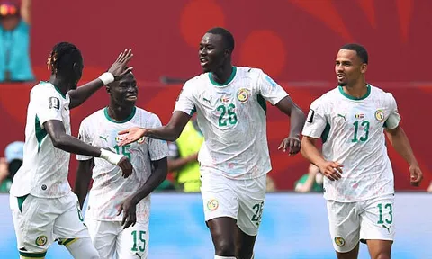Senegal đè bẹp Iraq nhờ những quân bài chiến lược từ ghế dự bị