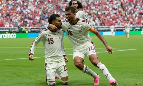 5 dấu ấn Uruguay 0-1 Tây Ban Nha: Sự thống trị của La Roja; Bi kịch mang tên Muslera