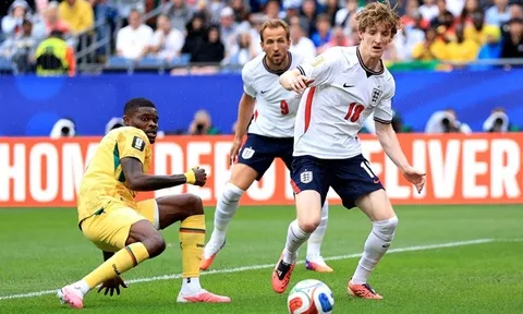 Màn trình diễn của Anthony Gordon tại World Cup có thể khiến Barca lo lắng