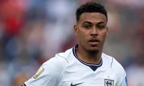Tin đồn chuyển nhượng tối 27/6: Arsenal vung tiền mua Rogers; Karl Darlow từ chối cập bến MU