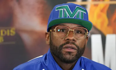 Trận đấu biểu diễn giữa Floyd Mayweather và Mike Zambidis chính thức bị hủy bỏ vào phút chót