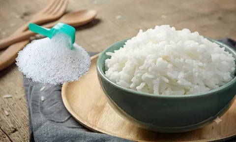 Trộn bột giặt với cơm nguội, kết quả bất ngờ đến khó tin