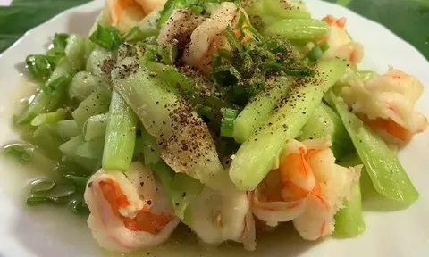 Loại rau nào ví như “sâm xanh, tổ yến” của người nghèo? Cái tên quá quen thuộc, có đầy chợ Việt chỉ 5.000 đồng là mua được