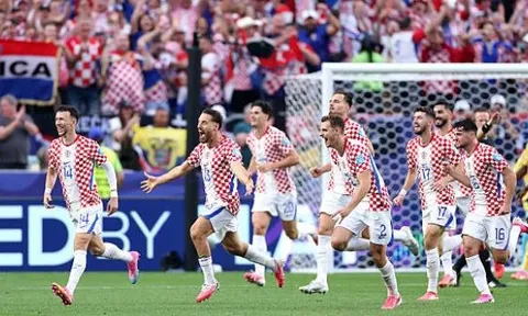 Croatia 2-1 Ghana: Croatia đi tiếp