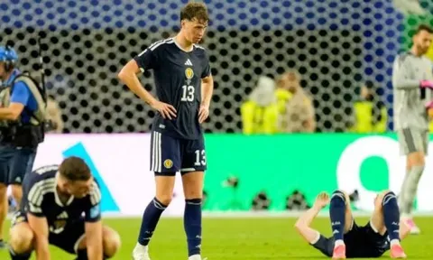 Scotland bị loại sau chiến thắng của Croatia trước Ghana