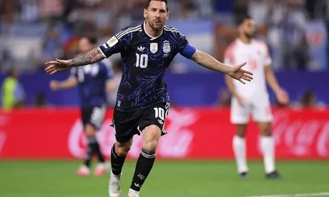Messi là cầu thủ đầu tiên ghi bàn 7 trận liên tiếp tại World Cup