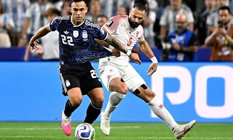Messi và Martinez có ngày thi đấu lịch sử, nhưng cũng cần khen ngợi Jordan