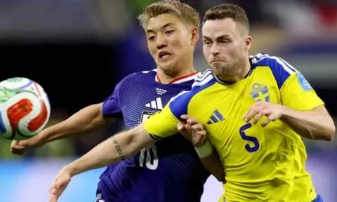 Gabriel Gudmundsson nói gì trước tin đồn gia nhập Chelsea?