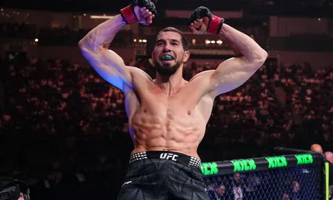 UFC Baku: Abus Magomedov siết ngất đối thủ, lớn tiếng thách thức Israel Adesanya