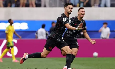 Người hùng Eustaquio muốn cùng Canada viết tiếp kỳ tích World Cup