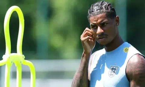 Jamie O'Hara thúc giục Tottenham chiêu mộ Marcus Rashford