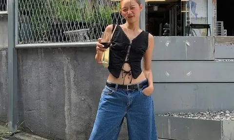 4 cách phối quần đùi denim vừa trẻ trung vừa sành điệu, mặc suốt mùa Hè vẫn không lo lỗi mốt