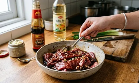 Đừng ướp muối trước khi xào thịt bò: Đầu bếp tiết lộ mẹo nhỏ giúp thịt mềm tan, không dai