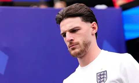 Scott Parker tuyên bố Anh không thể vô địch nếu thiếu Declan Rice