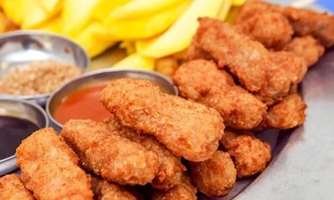 Ở Hà Nội có món ăn vặt mang tên dễ gây hiểu lầm nhưng lại được yêu thích: Mách bạn 5 địa chỉ uy tín, ăn thử là ghiền ngay