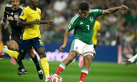 Điểm tựa Azteca giúp Mexico viết lại lịch sử World Cup