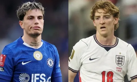 Sa ngã trước cám dỗ tại London, Garnacho nguy cơ rời Chelsea