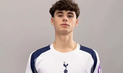 Spurs cự tuyệt Newcastle vụ Archie Gray