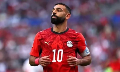 Al-Ahli nhắm Mohamed Salah để thay thế Riyad Mahrez