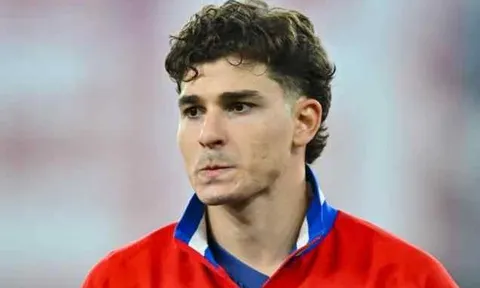 Alvarez công khai đòi đi, chủ tịch Atletico quyết không bán