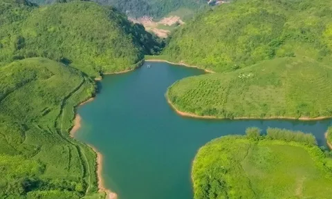 Gần Hà Nội có địa điểm cắm trại xanh mát cực “chữa lành”, thích hợp cho những ngày muốn “trốn nắng” thành phố