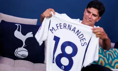 Tottenham công bố bản hợp đồng kỷ lục Fernandes