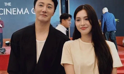 "Duyên kỳ lạ" của Hoa hậu Tiểu Vy và chàng "rể Việt": Tình cờ gặp ở Hội An, sau 2 năm lại hội ngộ ở Đà Nẵng