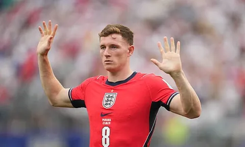 Ai sẽ phải cuốn gói khỏi Man City vì Elliot Anderson?