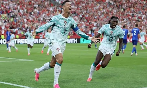 Bồ Đào Nha 2-1 Croatia: VAR từ chối bàn thắng của Croatia