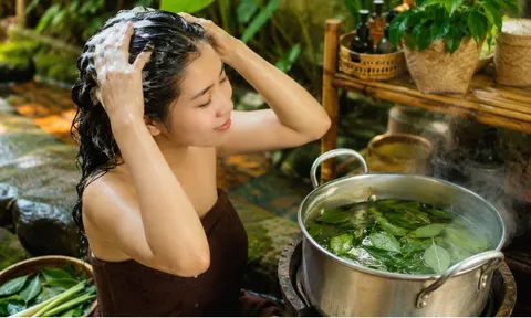 3 loại lá cây dễ tìm giúp gội đầu sạch gàu, tóc mềm mượt, kích thích tóc con mọc tua tủa