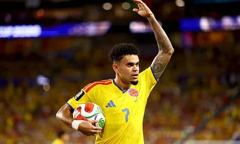 Nhìn Croatia và Anh, Colombia đã biết cách xuyên phá Ghana