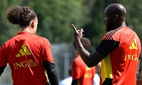 Lukaku tiết lộ lý do nhường pen cho Tielemans