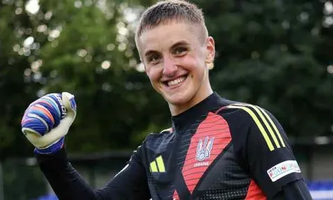Tìm phương án dự phòng, MU xem giò thủ môn U19 Ukraine