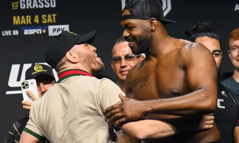 Jon Jones phấn khích trước màn tái xuất của Conor McGregor tại UFC 329: 'Tôi thực sự tự hào về cậu ấy'