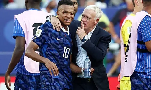 Deschamps cử người bảo vệ Mbappe trước sự thô bạo của Paraguay