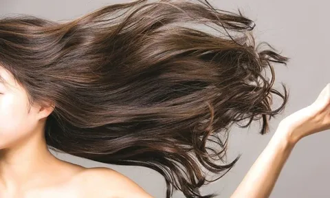 5 cách chăm sóc tóc giúp giảm khô xơ, gãy rụng và luôn mềm mượt dù thời tiết hanh khô