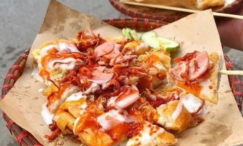 5 biến tấu bánh mì độc lạ: Có món từng “làm mưa làm gió” ở Hà Nội gần 20 năm trước bỗng hot trở lại 