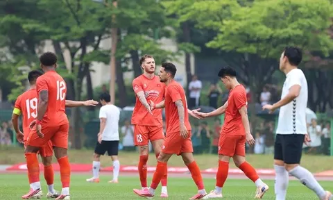 Tuyển Việt Nam ghi 6 bàn khi lần đầu dùng 3 sao nhập tịch