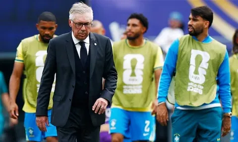 Canh bạc lỗi của Ancelotti đẩy Brazil vào vũng lầy lịch sử
